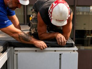 <trp-post-container data-trp-post-id='8654'>Toiture plate commerciale : programme d&rsquo;entretien préventif pour prolonger la durée de vie de votre couverture</trp-post-container>